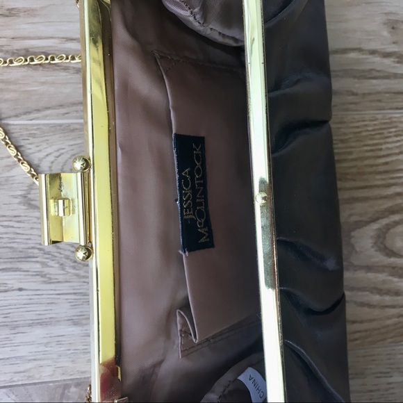 JESSICA McCLINTOCK Gorgeous Bronze Coloured Clutch is Convertible to Crossbody - Picture 3 of 7